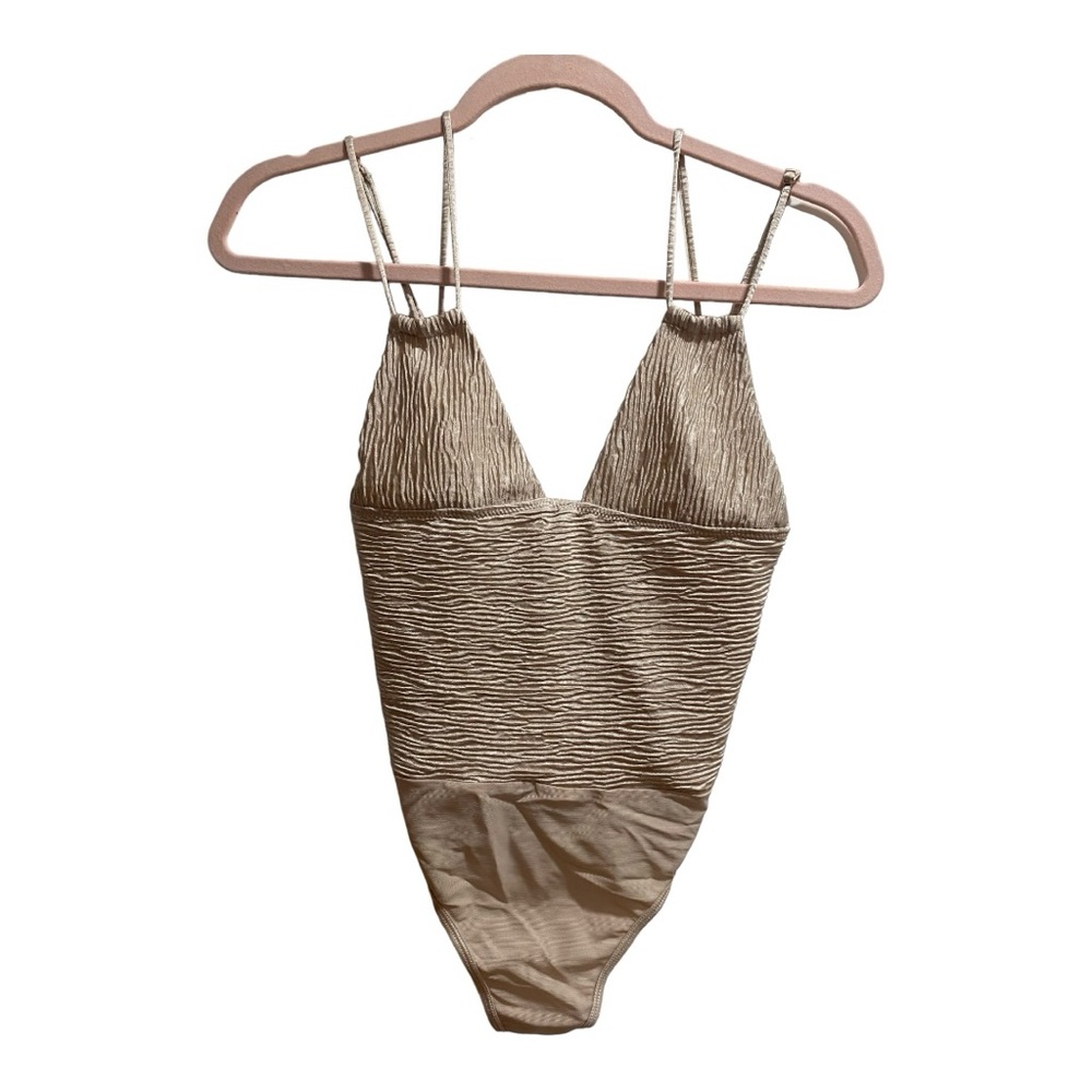 Urban outfitters Out From‎ Under, Plisse Scoop Back thong Bodysuit, size XS